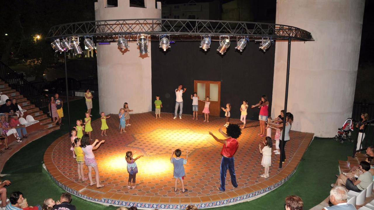 Noxinn Club Hotel Konaklı Eksteriør bilde